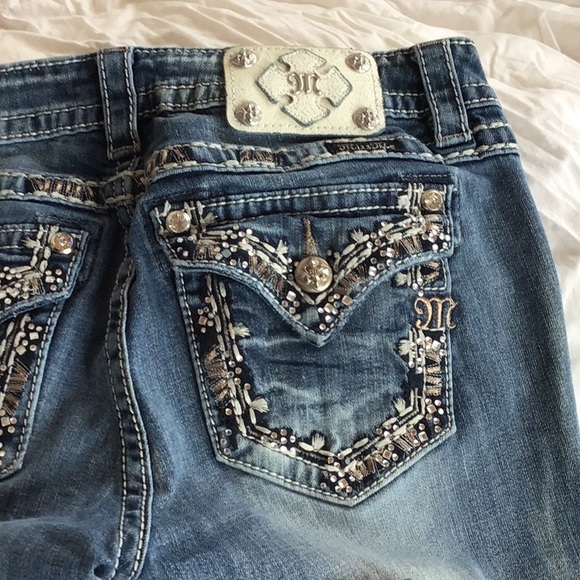 Jeans - Picture 2 of 4